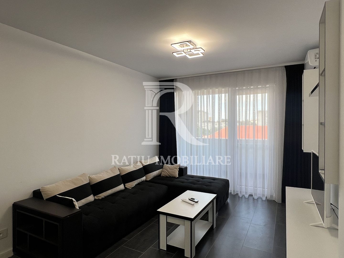 Apartament cu 2 camere | Parcare supraterana | Prima Urbana | Iosia | Oradea - Poză 1