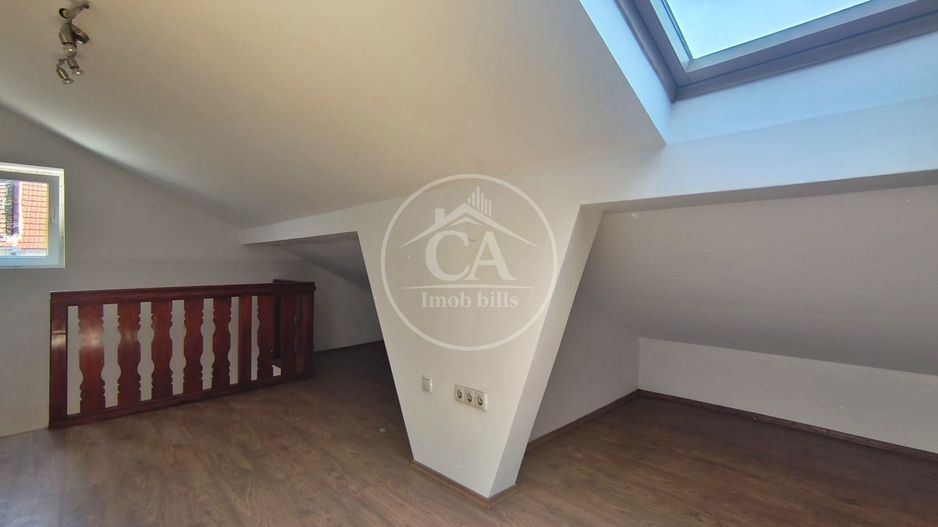 Apartament cu 2 camere la curte comuna de vanzare Ultracentral, Oradea - Poză 12