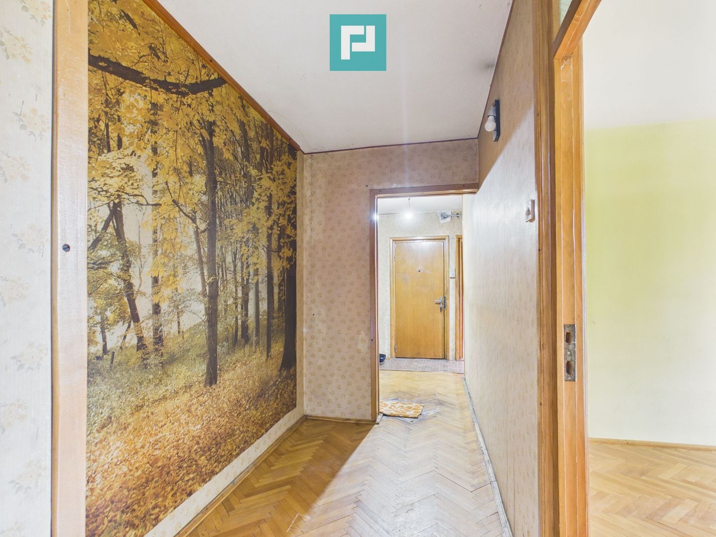 Apartament 3 camere decomandat Piața Catedralei - Poză 2