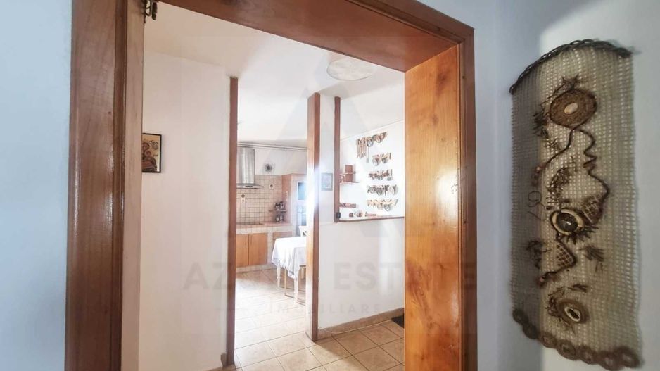 Apartament 3 camere 73 mp utili cu balcon si boxa zona Terezian - Poză 4