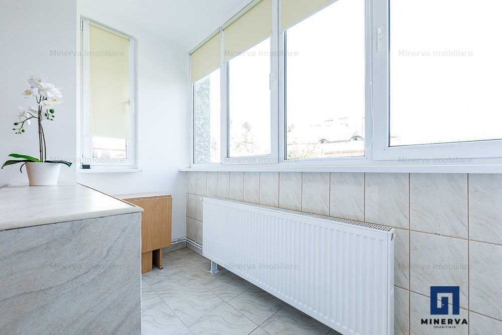 Bd CD LOGA Închiriere Apartament 2 camere decomandat, mobilat utilat, 340 euro - Poză 8