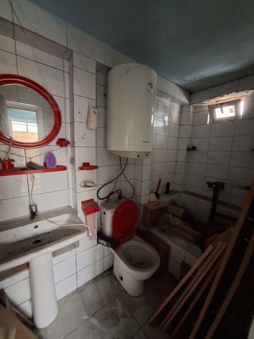 Casa cu 3 camere, zona Gheorghe Doja - Poză 5