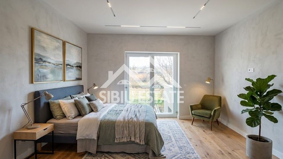 Casa 4 camere, 2 bai, curte si terasa Sibiu Calea Cisnadiei - Poză 8