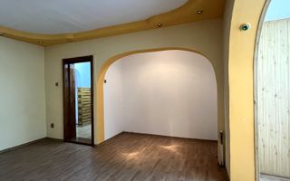 Apartament luminos cu 3 camere decomandate, 67 mp, Micro 13 – 62.900 € - Poză 2