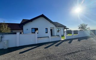 Utvin-Casa Individuală-4 Camere - Poză 1