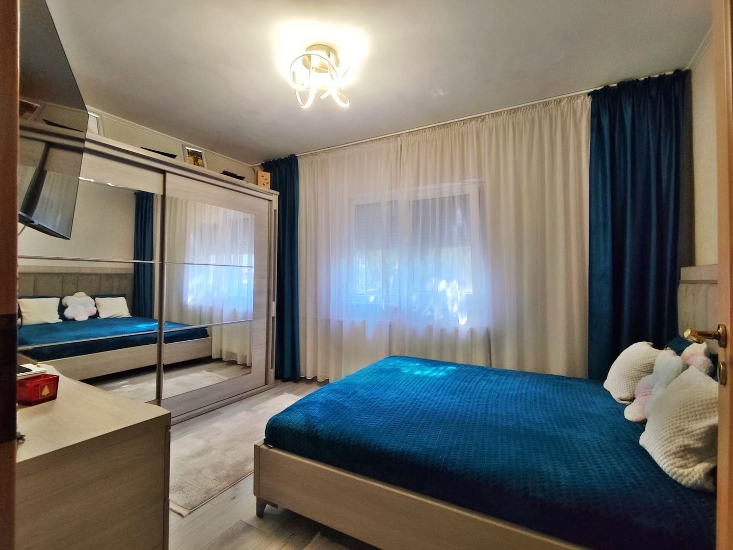 Apartament 2 camere, 51 mp, parcare, zona Nufarul, Oradea - vanzare - Poză 11