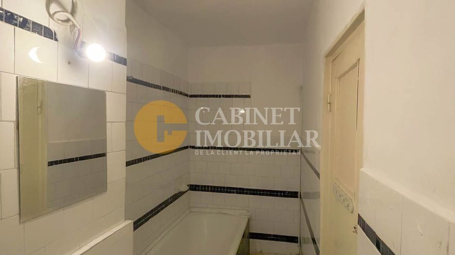 4 camere decomandat - 79 mp - Zona Galata - Poză 9