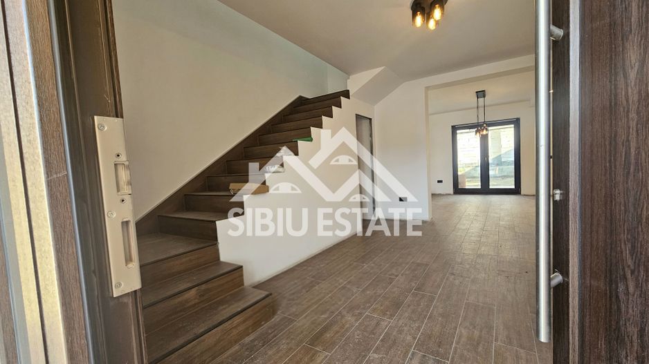 Casa noua gata de mutat, 4 dormitoare- Vandut - Poză 2