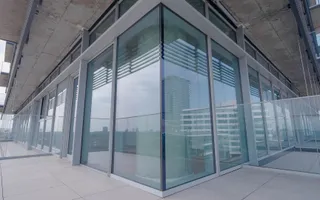 Luxury 2-Bedroom Apartment | Large Terrace | Parking | Prime Location ⭐ - Poză 11