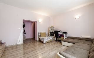 REZERVAT!Apartament 2 camere spatios la casa individuala zona centrala - Poză 8