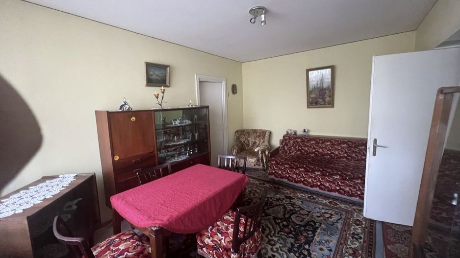 Apartament 2 camere zona Tomis1, etaj 1, zona foarte linistita - Poză 4