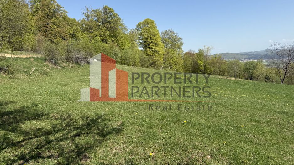 Terenuri Bran - Predelut  Priveliște către Bucegi și Postăvaru - Poză 2