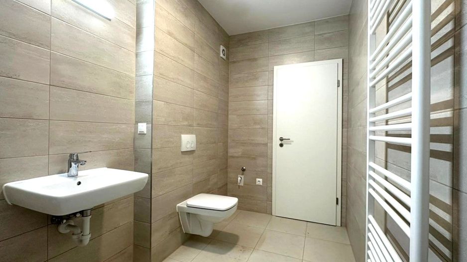 Vanzare apartament nou mobilat cu parcare si boxa Avantgarden 3 - Poză 22