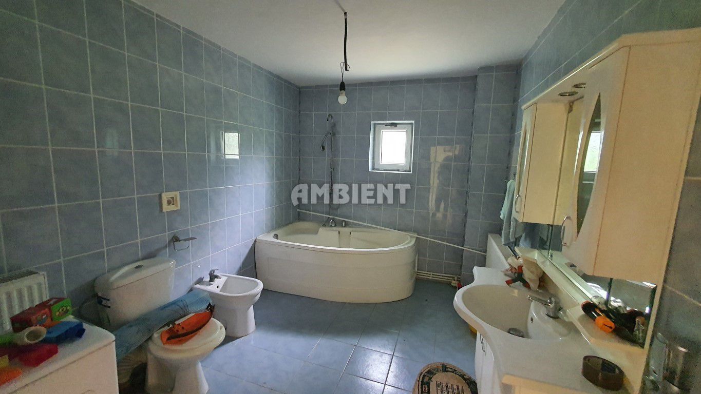 CASĂ individuală + teren 3900 mp, zona BRODOC; - Poză 3