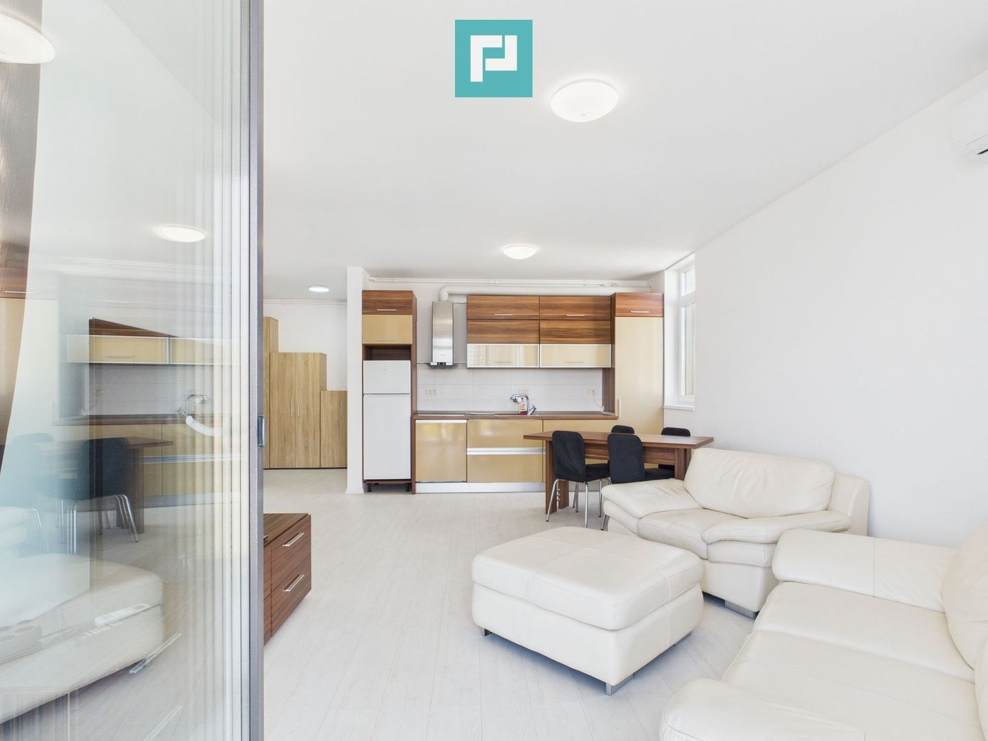 Apartament 3 camere  Nord One - Poză 11