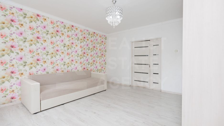 Vânzare ,apartament ,5 camere, str.Botanica Veche, sectorul Botanica - Poză 3