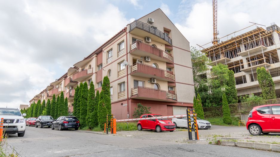 Apartament 3 camere de vanzare Bună Ziua str. Costache Negri Parcare - Poză 21
