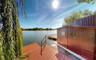 Proprietate de Excepție: Vilă Individuală cu Deschidere la Lac - Poză 10