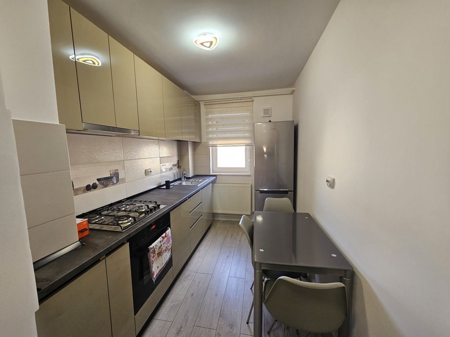 Inchiriere apartament modern, nou, Trivale - Poză 3