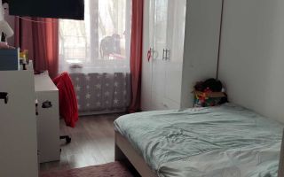 Apartament cu 4 camere in zona Crangasi(Bloc Reabilitat) - Poză 2