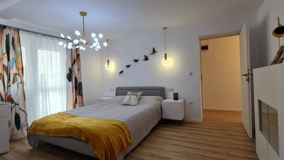 Vila spațioasă și elegantă de vânzare la intrarea în cartierul Turnișo - Poză 18