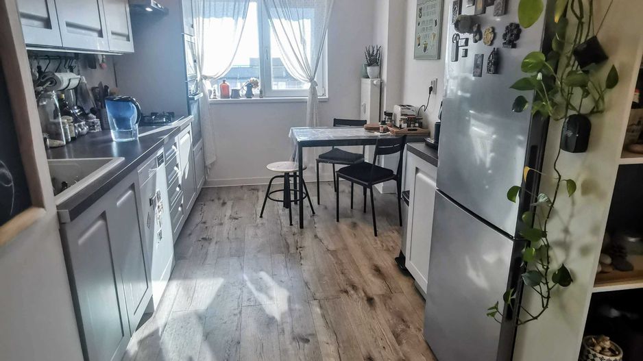 APARTAMENT MODERN COMPLET MOBILAT  METROU ZONA MOSILOR COMISION 0 CUMPARATOR - Poză 4