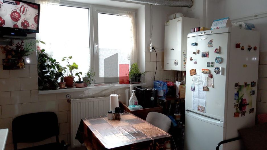 Apartament de vanzare in Vila Ploiesti zona Eroilor - Poză 8