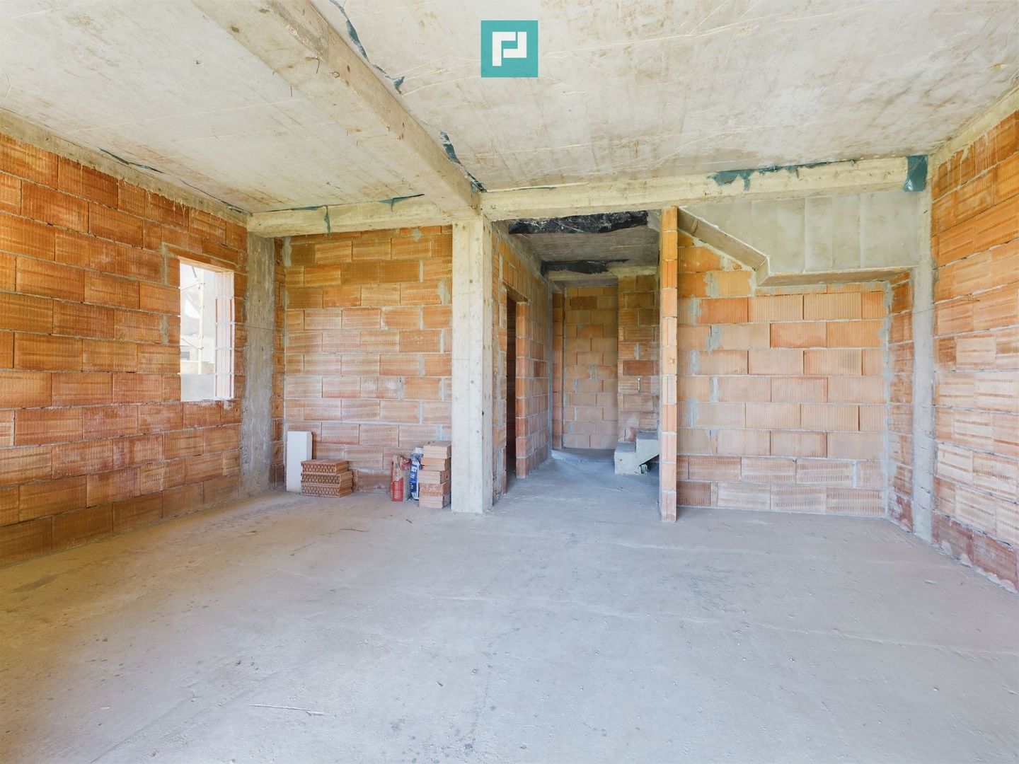 Duplex în Moșnița Nouă, în spate la Castel - Poză 16