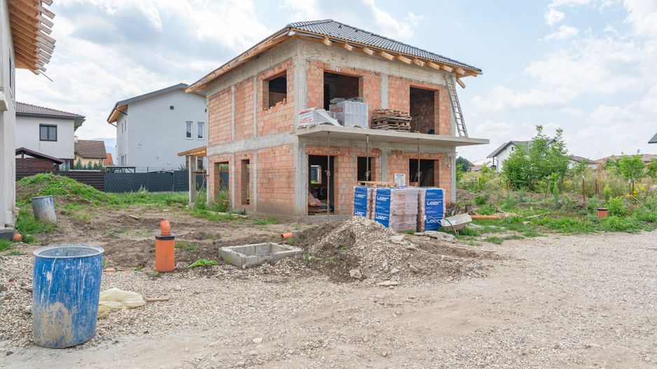 Casă Individuală în Bartolomeu, Brașov - Vânzare ”La Roșu”! - Poză 2