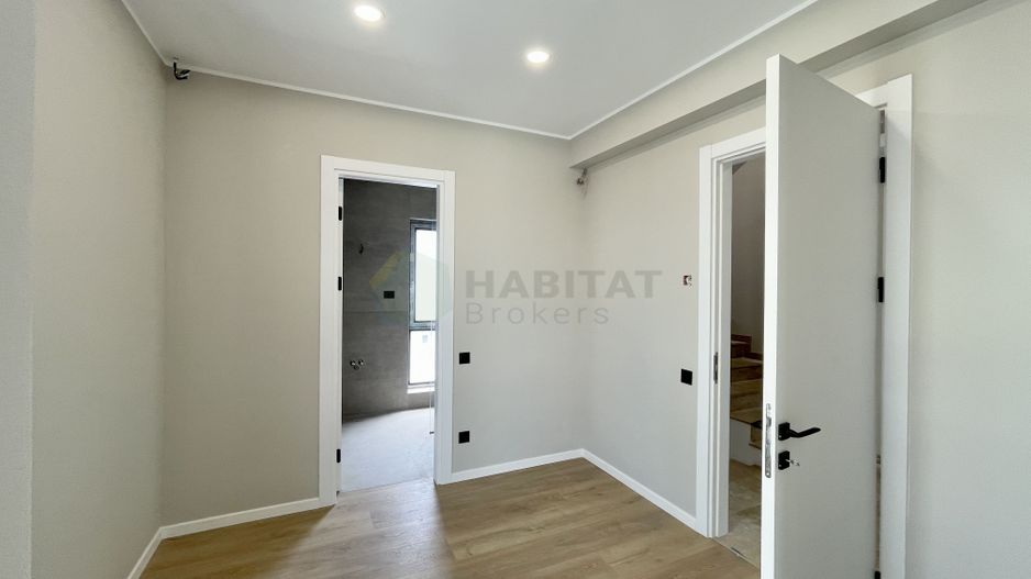 Vila individuala 5 camere Tunari 1 Decembrie - Poză 19