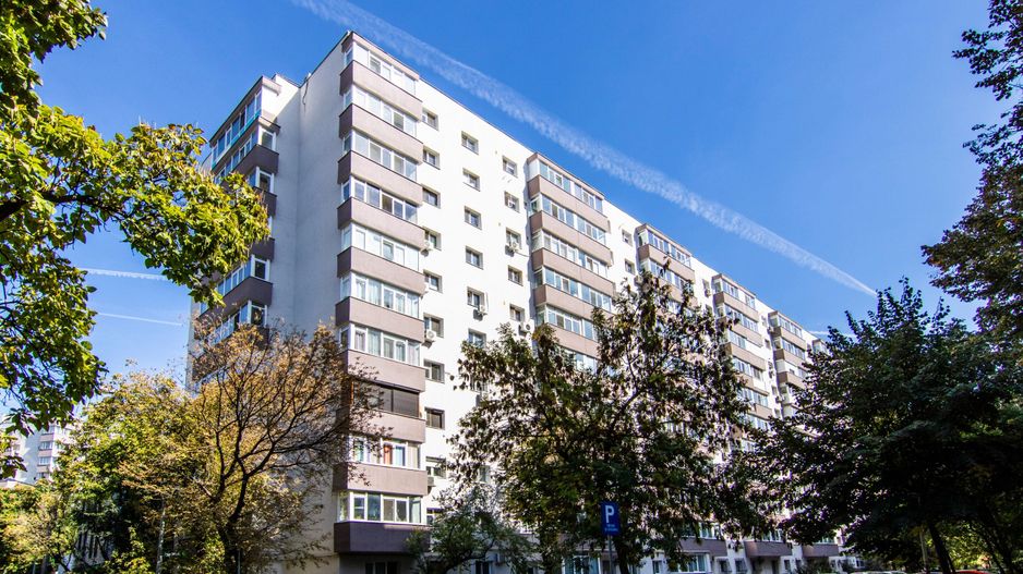Gorjului - Garsoniera, decomandata, 35mp, c-tie 1979, bloc reabilitat, sud-vest - Poză 1