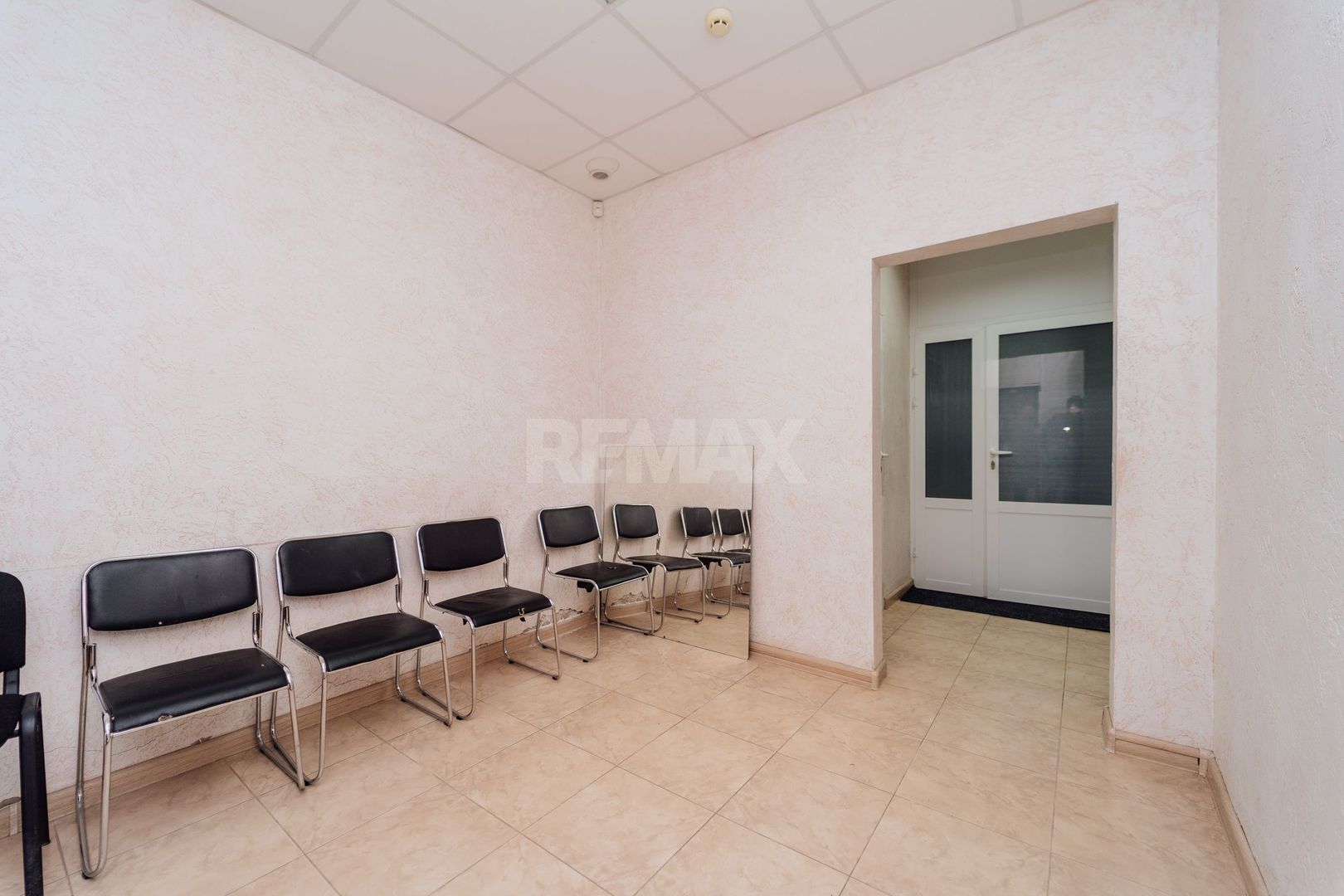 VÂNZARE I SPAȚIU COMERCIAL I STRĂȘENI SIREȚ I 293 m² - Poză 9