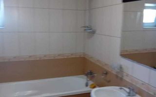 Apartament decomandat cu 2 camere, 56 mp, balcon generos și parcare. - Poză 7