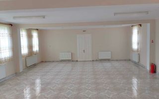 Vand casa in Acas judetul Satu Mare 136 mp si teren 710 mp - Poză 3