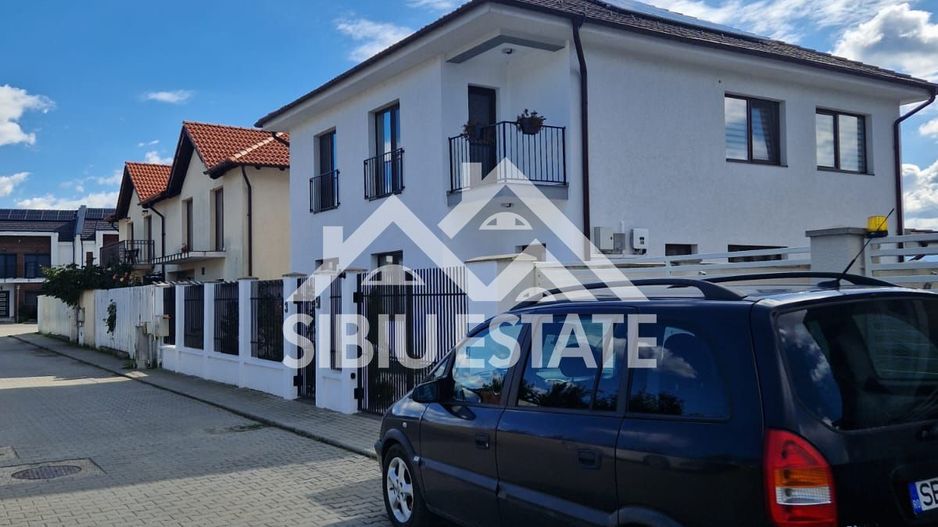 Casa individuala in Cartierul Primaverii Sibiu - Poză 3
