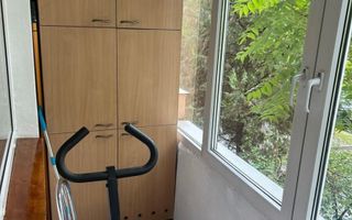 Apartament spatios, trei camere, Vatra Luminoasa - Poză 10