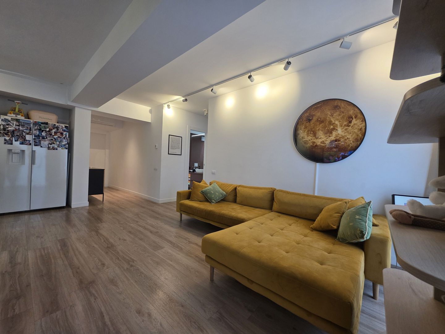 Apartament 4 camere, Iancu Nicolae utilat mobilat complet Investitie - Poză 3