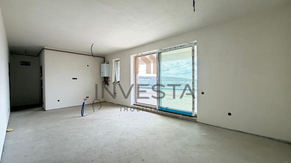 Apartament de vanzare 2 camere si terasa de 60 mp - zona Europa - Poză 2