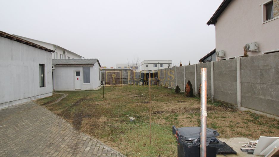 Prima inchiriere; 2 locuri de parcare si curte interioara - Poză 11