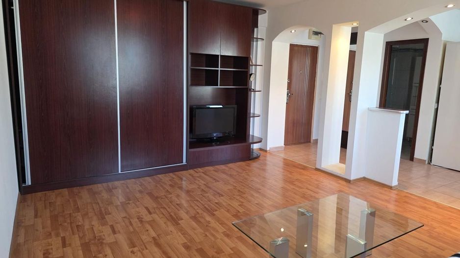 Garsonieră spațioasă Ozana, parcare, centrală proprie, balcon, pet friendly - Poză 3