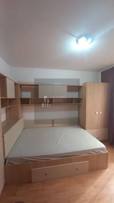OCAZIE 3 CAMERE BERCENI.PIATA SUDULUI.BLOC AN 1986 - Poză 1
