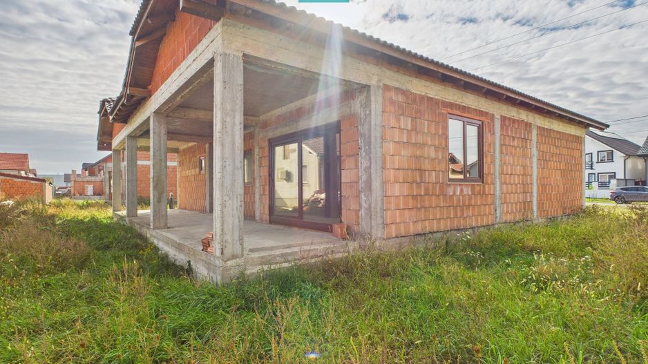 Casă la roșu, 4 camere, Zimandul Nou - Poză 3