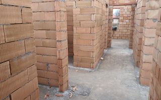 Casă la cheie pe 1 nivel 4 camere 2 băi,145 mp,500 mp teren - Poză 11