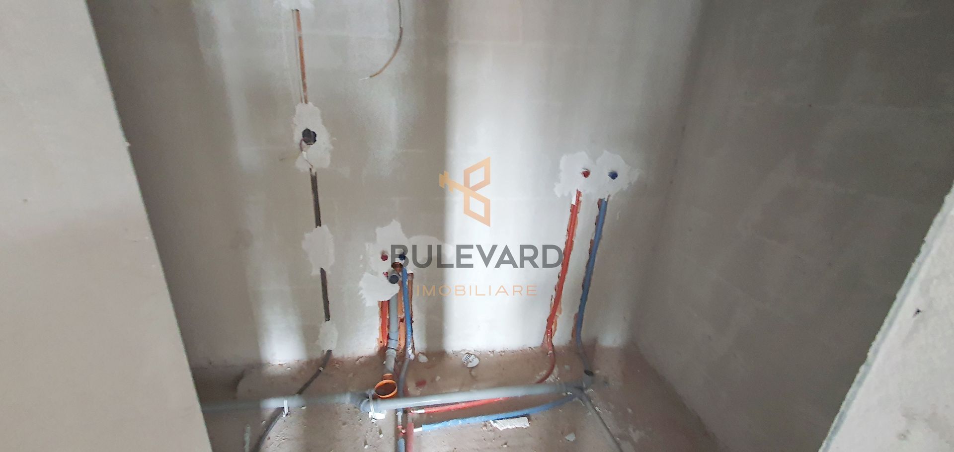 Apartament cu 3 camere/terasa 19 mp/ zona strazii Eroilor! - Poză 5