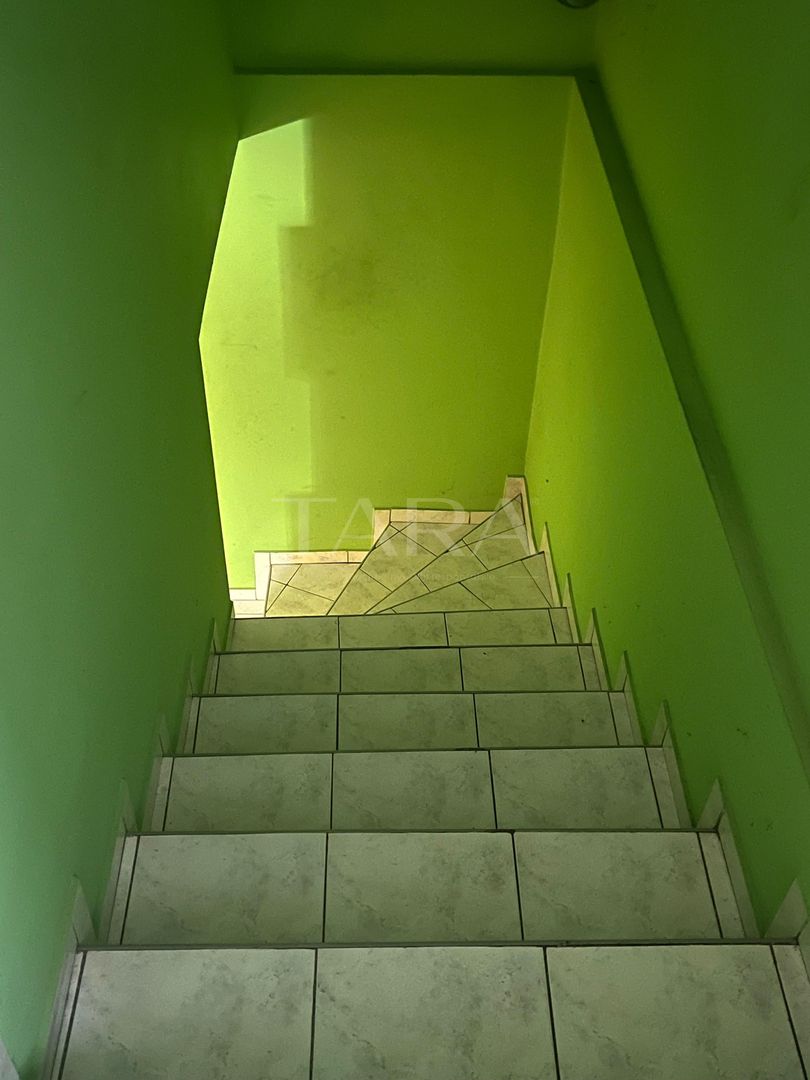 Casă cu două apartamente și teren generos în zona Iulius Mall. - Poză 2