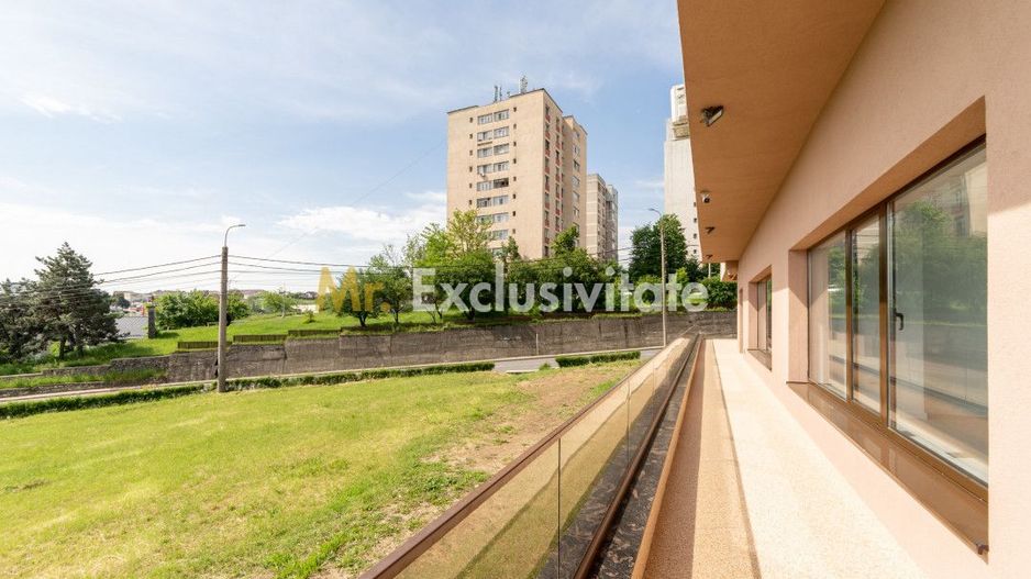 Spațiu comercial generos – 160 mp – poziție premium pe Craiovei! - Poză 13