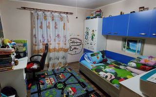 Apartament cu 3 camere de vânzare |Ostroveni – Zona W | Etaj 4| Complet mobilat - Poză 3