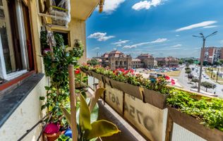 Apartament cu 4 camere decomandat cu vedere panoramica