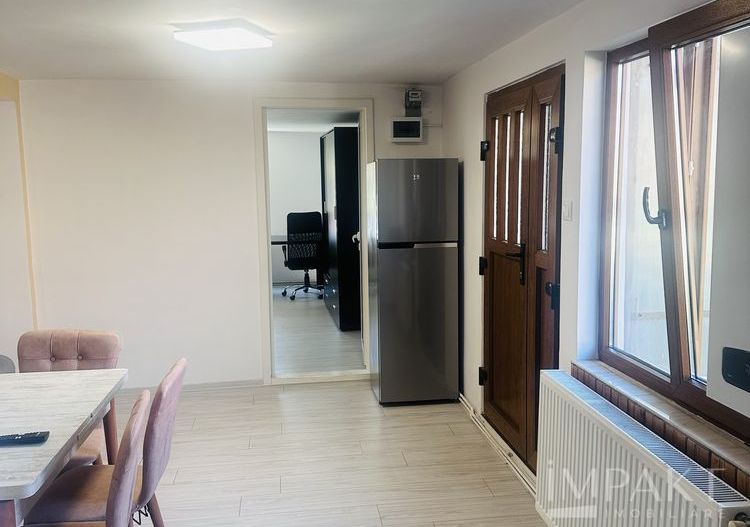 Apartament 3 camere decomandat cu parcare | Între Lacuri | - Poză 1
