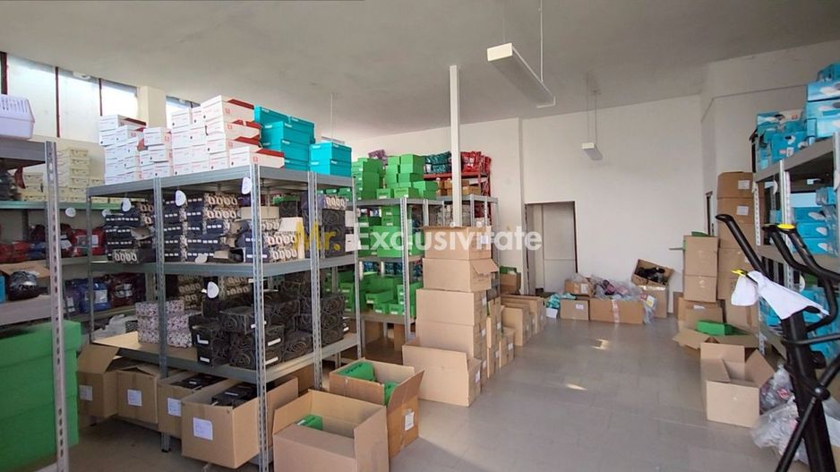 Vila 290mp + 4 spatii comerciale/chiriasi /depozitare, teren 1401 mp, acces DN1 - Poză 23